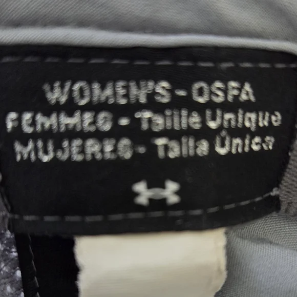 Under Armour Light Gray Cap with White Logo - Picture 6 of 8